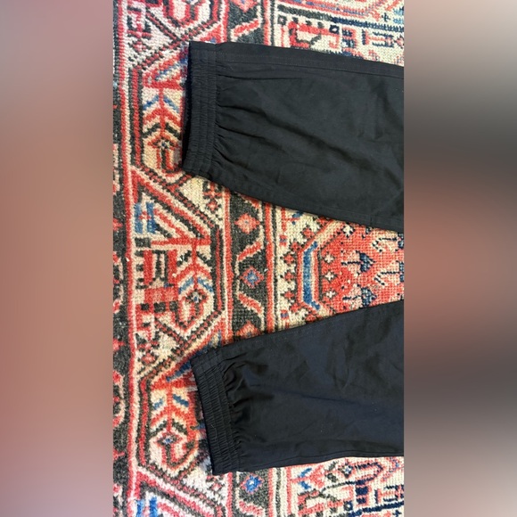 Wondery Outdoors Cargo Pants - Picture 4 of 10